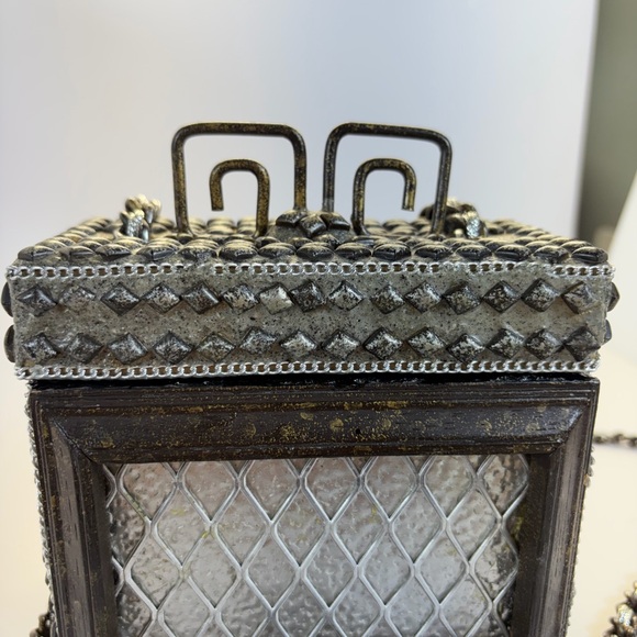 Elegant Silver and Black Chain Bag - Picture 5 of 8